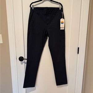 Vuori Men’s Navy All Ways Chino